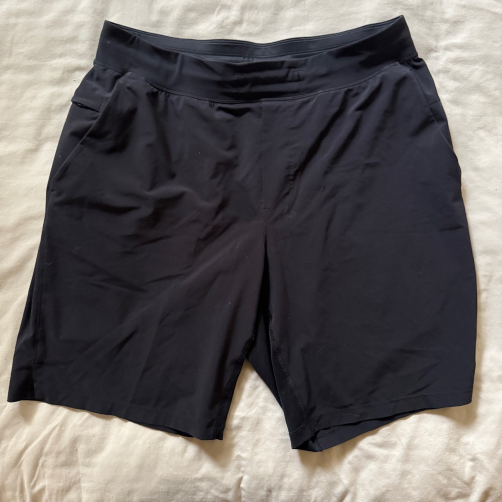 Lululemon Zeroed In Linerless Short 9” size Large Mens